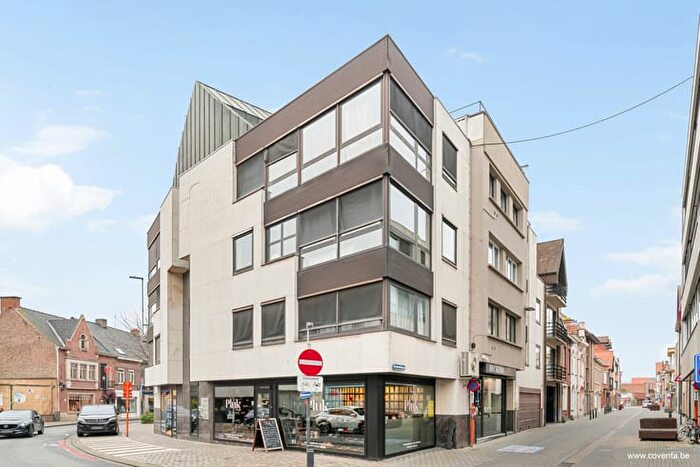 Wallenstraat, Roeselare : Appartement 9 pièces à vendre
