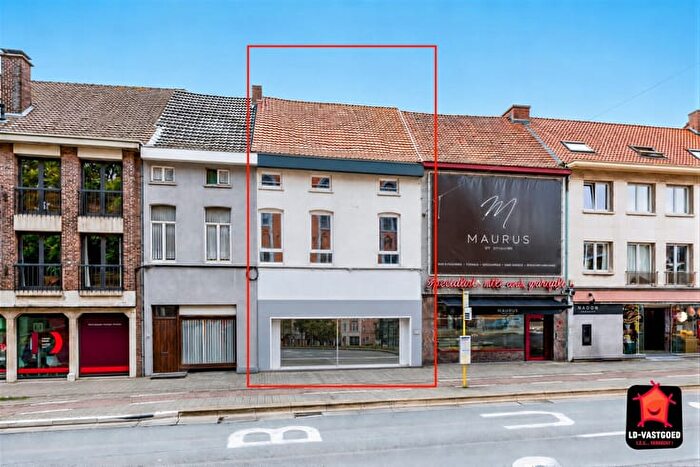 Maison 5 pièces à vendre à Antwerpsesteenweg, SINTAMANDSBERG
