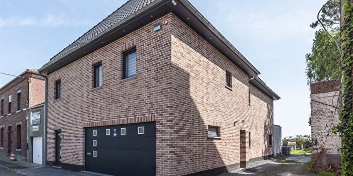 Maison 4 pièces à vendre à Pommeroeul, Henegouwen