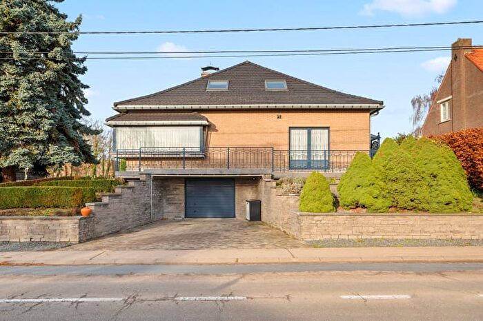 Wijngaardestraat, Tienen : Maison 1 pièce à vendre