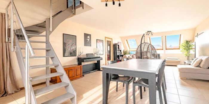 rue du Désert, Tournai : Appartement 2 pièces à vendre