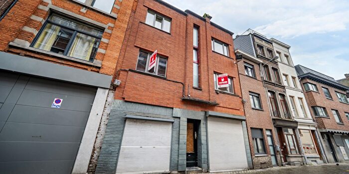 Maison 4 pièces à Rue SaintThomas, Liège, à vendre