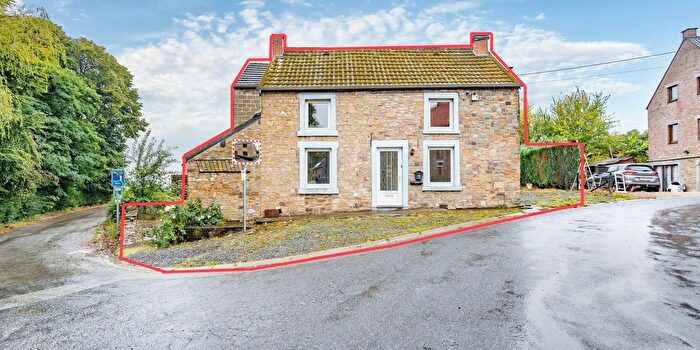 Rue de Poilvache, Courrière : Maison 3 pièces à vendre