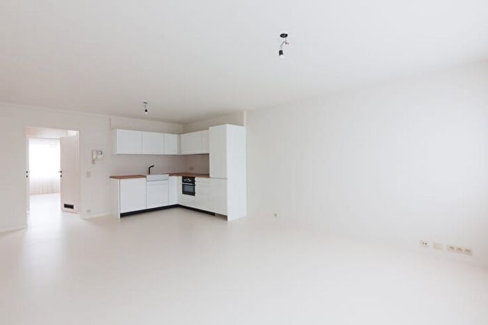 Appartement 2 pièces à vendre à Boomsesteenweg, Rechts