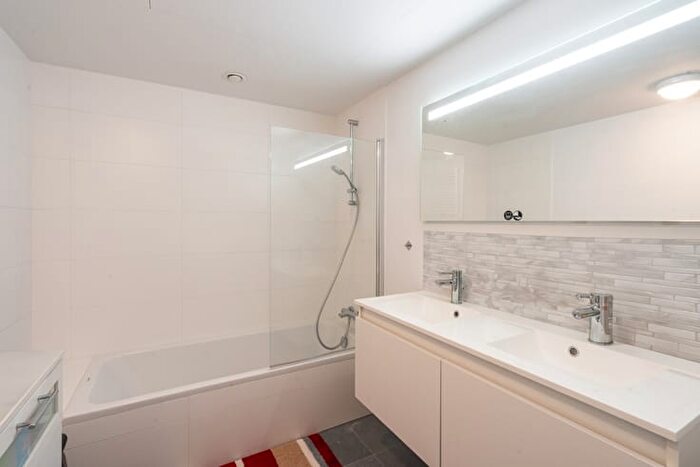 Appartement 2 pièces à Rue Gioconda, La Louvière La Louvière, à vendre