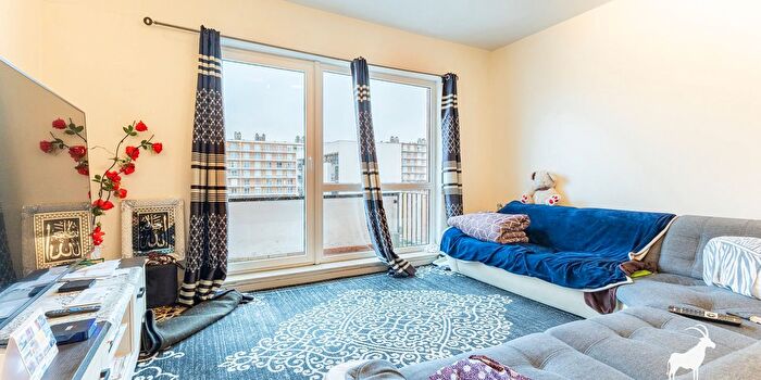 Appartement 3 pièces à La Louvière, Henegouwen, à vendre