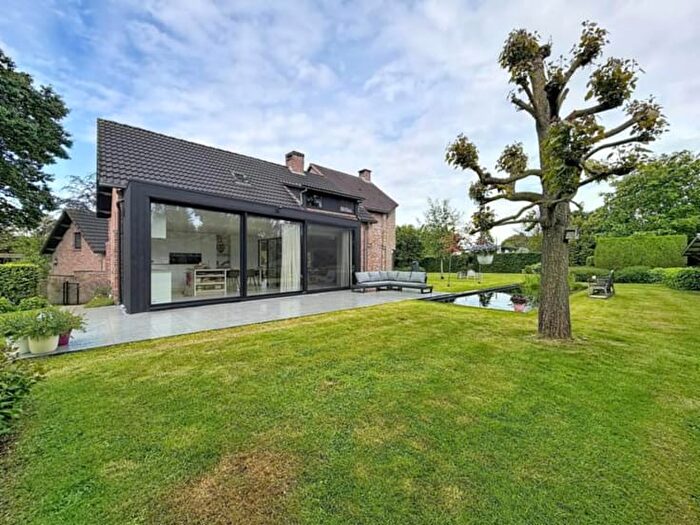 Maison 5 pièces à vendre à Houtenkruisstraat, Kruibeke
