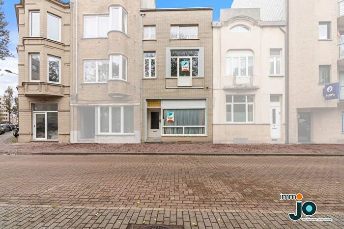 Maison 10 pièces à SintCatharinaplein, B, à vendre