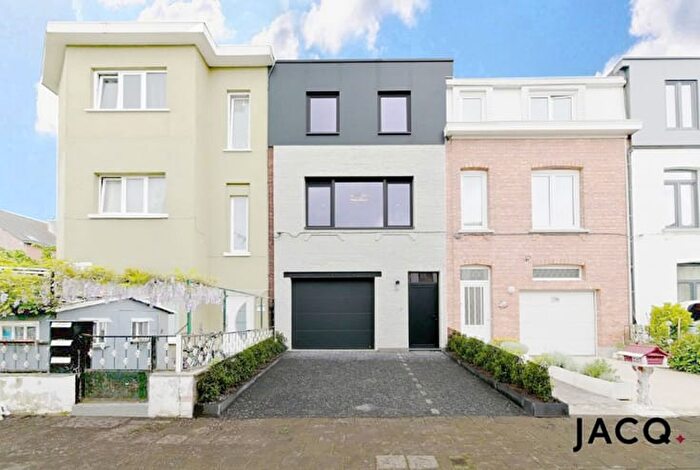 Maison 3 pièces à vendre à Apollostraat, BERCHEM