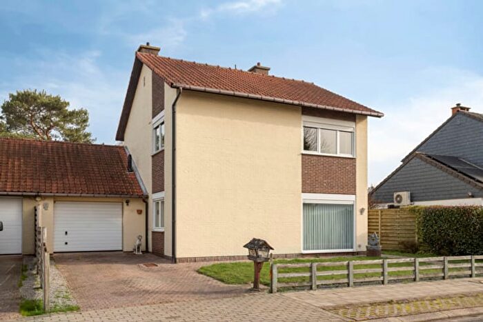 Sparrenweg, Ranst Emblem : Maison 3 pièces à vendre