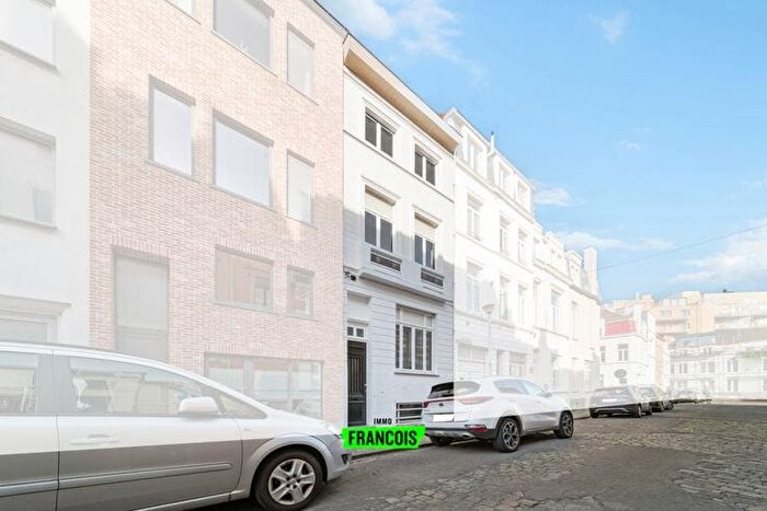Maison 4 pièces à Renteniersstraat, Oostende, à vendre