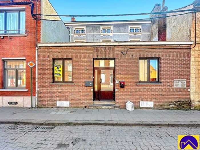 Rue de Châtelet, Charleroi : Maison 4 pièces à vendre