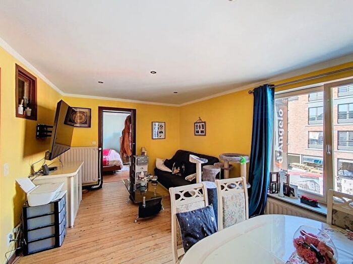 Chaussée de Huy, CHAUMONTGISTOUX - Appartement 4 pièces à vendre