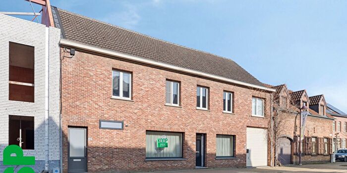 Stationsstraat, Westmeerbeek : Appartement 2 pièces à vendre