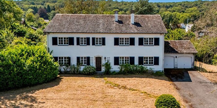 Maison 6 pièces à Avenue du Grand Verger, Profondeville, à vendre