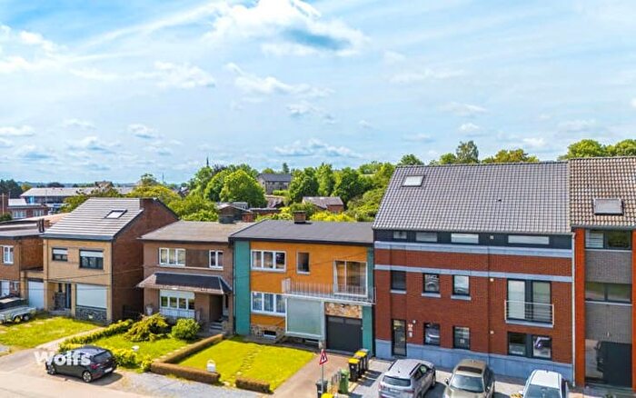 Avenue Libert Froidmont, Haccourt : Maison 4 pièces à vendre