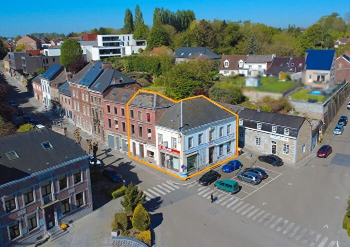 GrandPlace, Écaussinnes - Maison 6 pièces à vendre