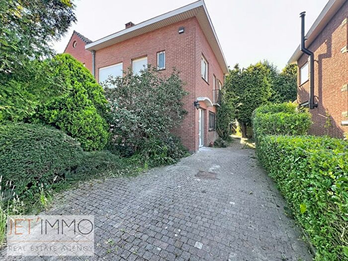 SintAnnalaan, Vilvoorde : Maison 6 pièces à louer