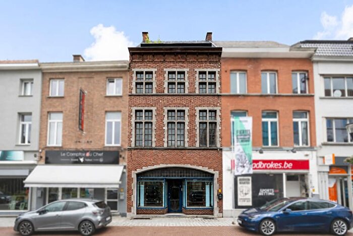 Maison 4 pièces à Stationsstraat, Ronse, à vendre