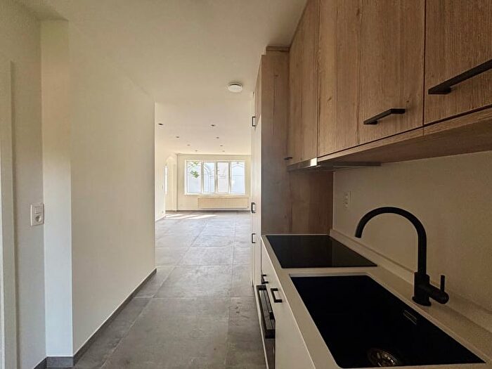 Appartement 2 pièces à louer à Diksmuidelaan, BERCHEM