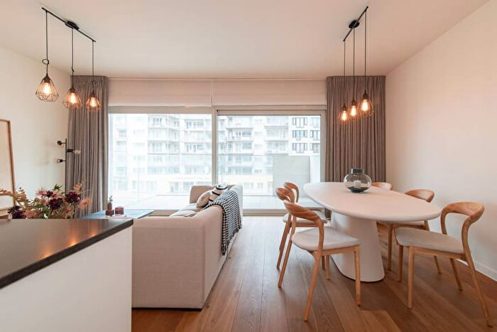 Appartement 2 pièces à vendre à Troonstraat, E