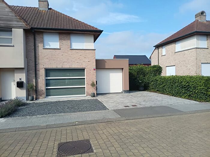 Maison 3 pièces à vendre à Jozef Verduynstraat, Oostkamp