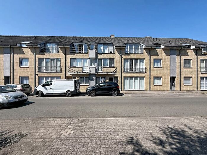 Binnestraat, SintGillisDendermonde : Appartement 9 pièces à louer