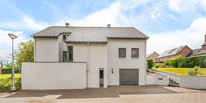 Maison 3 pièces à Pater Vanweertplein, Riemst, à vendre