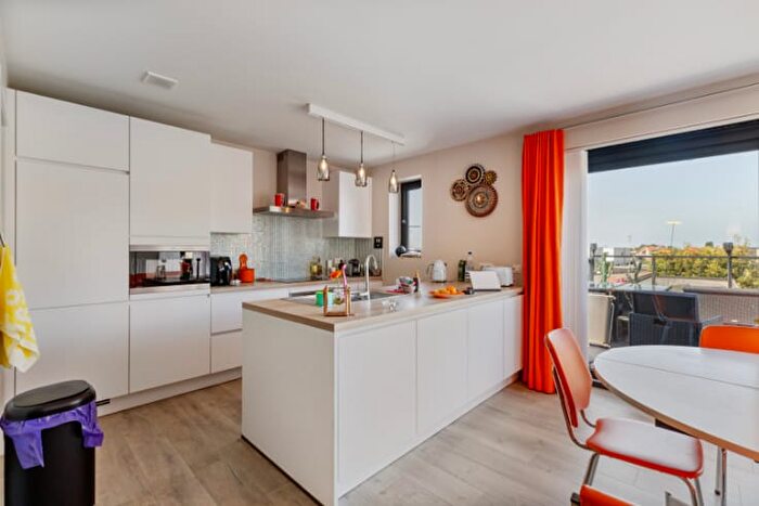 Appartement 9 pièces à Hoogstraat, Lombardsijde, à vendre