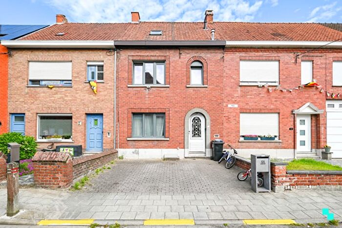 Maison 14 pièces à Veldstraat, Harelbeke, à vendre