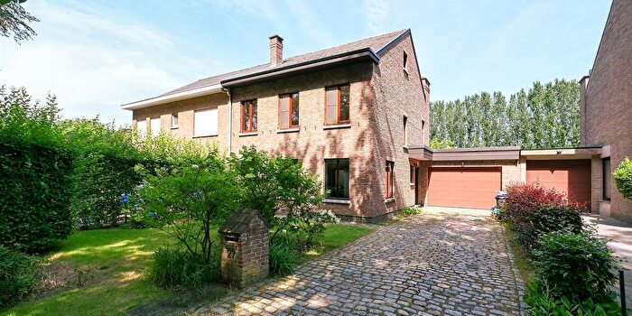 Emmalei, Brasschaat : Maison 3 pièces à louer