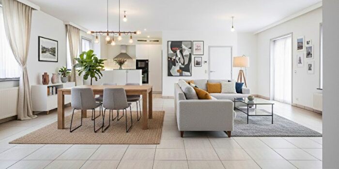Appartement 3 pièces à Stationsdreef, Roeselare, à vendre