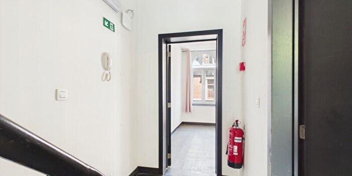Maison 4 pièces à louer à Rue Wazon, Liège