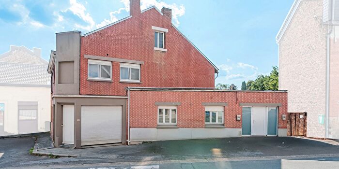 Appartement 8 pièces à Rue du Huit Mai, HorionHozémont, à vendre