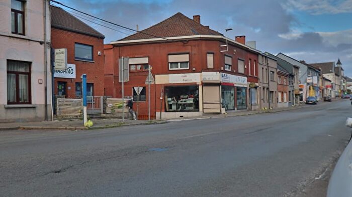 Chaussée Paul Houtart, La Louvière - Maison 4 pièces à vendre
