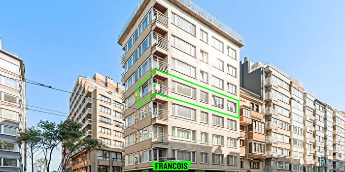Appartement 2 pièces à Koningsstraat, Oostende, à vendre