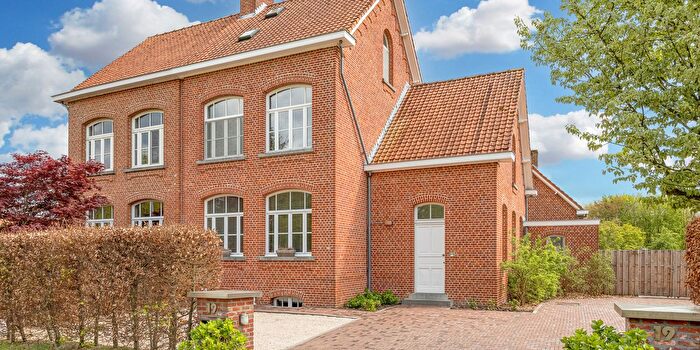 Maison 6 pièces à vendre - Steenweg op Rijkevorsel, Merksplas