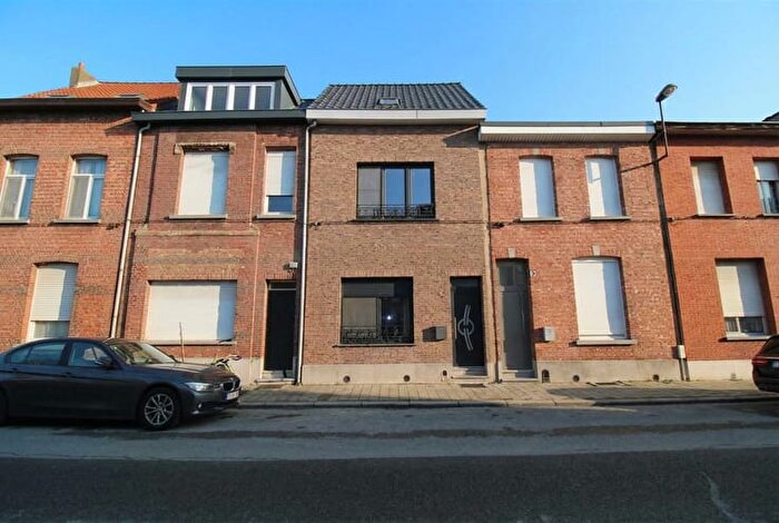 Maison 5 pièces à Scheepswerfstraat, HOBOKEN, à vendre