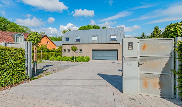 Solheidestraat, Beersel Dworp : Maison 5 pièces à vendre