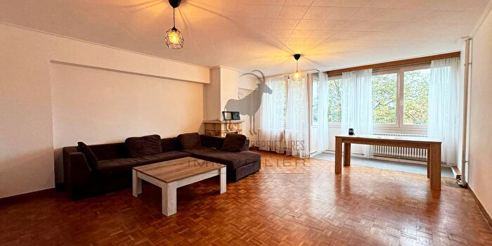 Appartement 3 pièces à louer à Boulevard Paul Janson, Charleroi