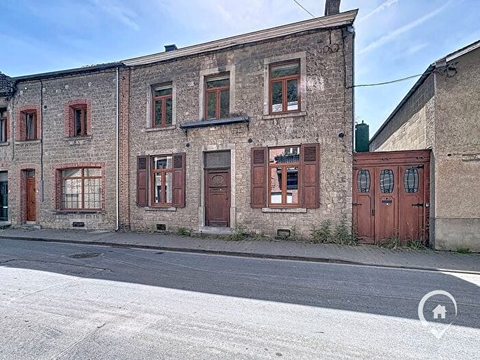 Rue du Blacet, Yvoir : Maison 7 pièces à vendre