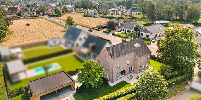 Sint Lenaartseweg, Hoogstraten - Maison 6 pièces à vendre