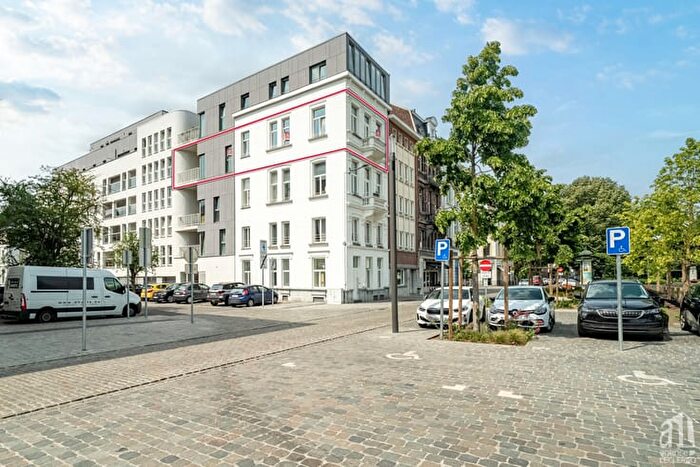 Rue Childéric, Tournai : Appartement 2 pièces à louer