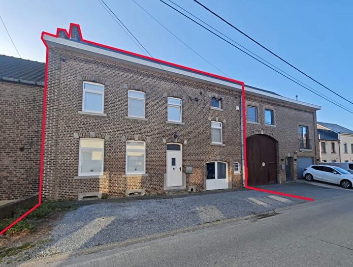 Maison 14 pièces à vendre à Rue du PetitLeez, GrandLeez