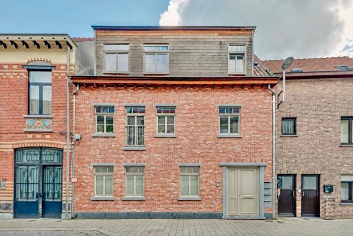 Appartement 10 pièces à louer à Kerkstraat, Eeklo