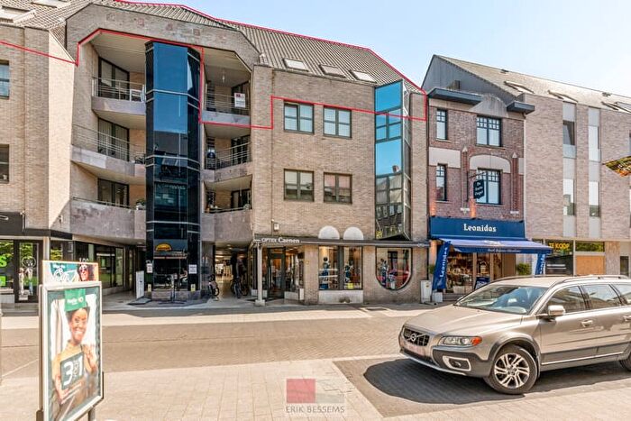 Stationsstraat, Lanaken : Appartement 12 pièces à vendre