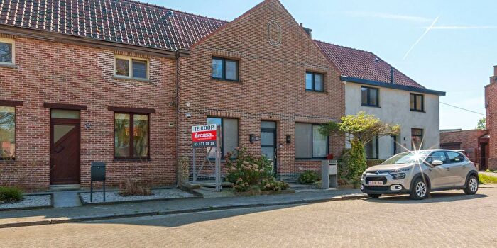 Achturenplein, Niel : Maison 2 pièces à vendre