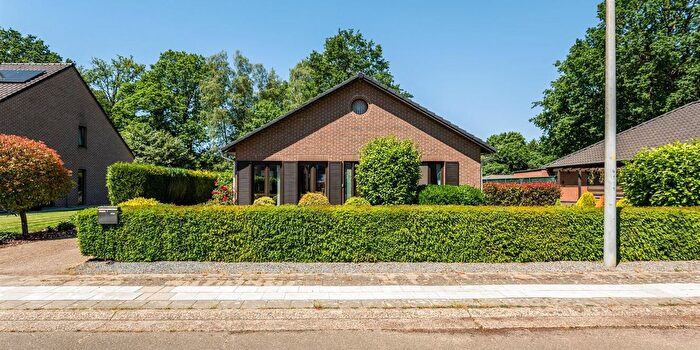Maison 3 pièces à Langstukweg, Genk, à vendre