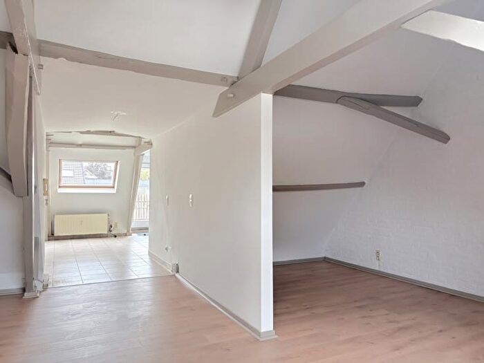 Burgstraat, H : Appartement 1 pièce à louer
