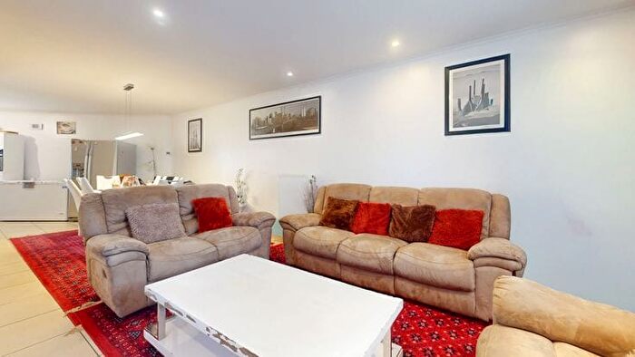 Maison 4 pièces à Rue de BelleVue, La Louvière, à vendre